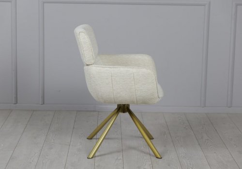 Крісло  Артур айворі золото з функцією обертання 360˚, спинка розбірна
розмір 630*590*850   см                                                                           