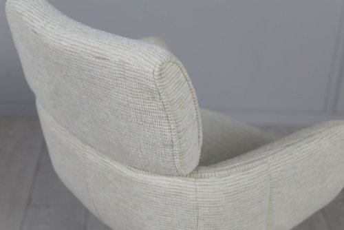 Крісло  Артур айворі золото з функцією обертання 360˚, спинка розбірна
розмір 630*590*850   см                                                                           