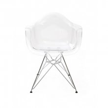 ICE Стул (Прозрачный)
Стул выполнен из матового пластика. Ножки стула выполнены из металла.
Габариты: 64х62х78 см