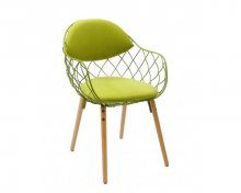 MOON Стул (ЗЕЛЕНЫЙ)
Сиденье и спинка стула покрыта мягкой тканью и металлом, ножки из натурального дерева.
Габариты: 80х55х52 см