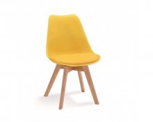 Стул LEILA Желтый.
Стул выполнен из матового пластика и эко-кожи. Ножки из твердой древесины.
Габариты: 82х52х49 см