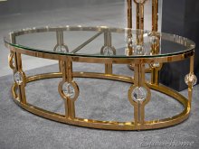 C366 Стіл журнальний
розмір 130х70х44 см
матеріал стекло й метав
колір прозорий