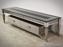 E375 Тумба РТВ
розмір 180х45х43 см
матеріал метав і скло чорне