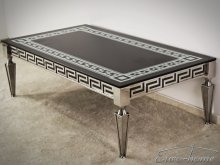 C375 Стіл журнальний
розмір 130х70х43 см
матеріал метав і скло чорне